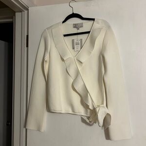 Wrap front flounce top